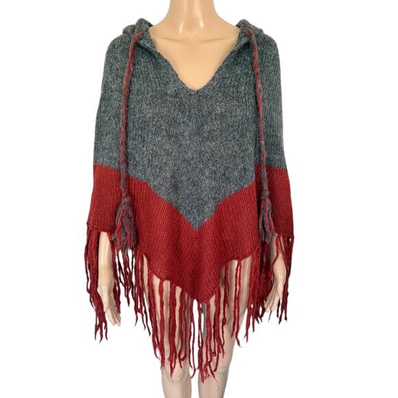 Hooded Fringe Knit Poncho Gray Red Boho Western Cottagecore Alpaca Blend Cozy - Picture 3 of 8